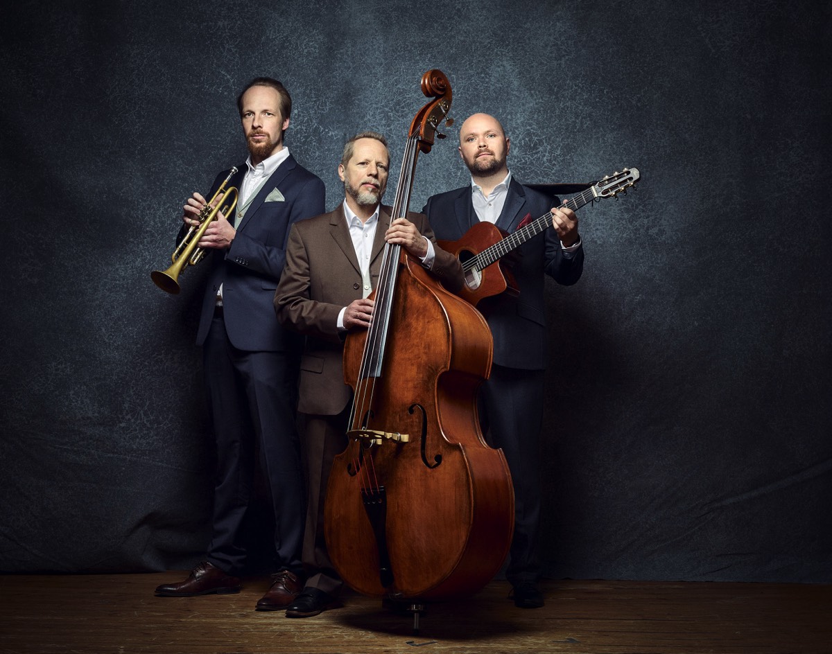 DIE ARMSTRONGS – Jazztrio mit Trompete, Kontrabass und Gitarre aus Mannheim & Heidelberg